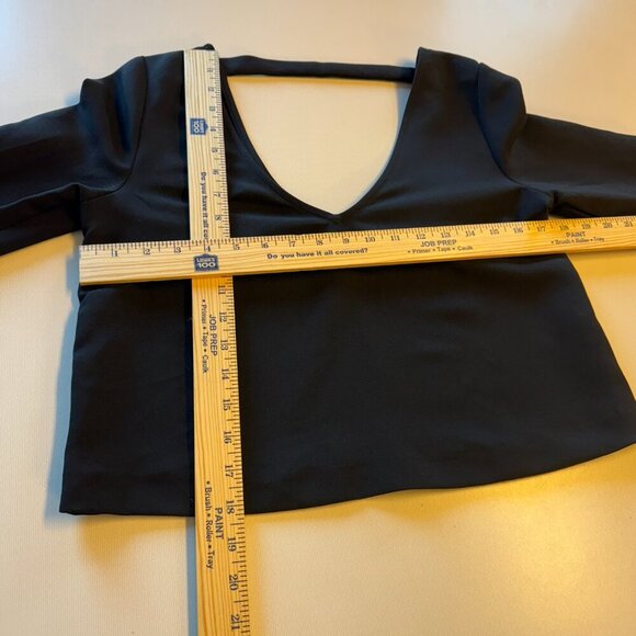 Lulus Cropped Top Womens Small Black Bell Sleeves Witchy Goth Glam - Picture 4 of 8
